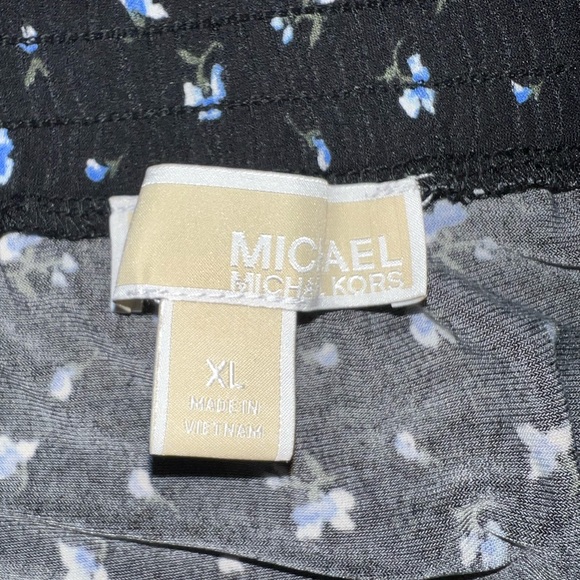 Michael Kors Navy Blue Floral Skirt | Size: XL - Picture 5 of 6